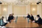 Prezident İlham Əliyev Britaniyanın dövlət nazirini qəbul edib